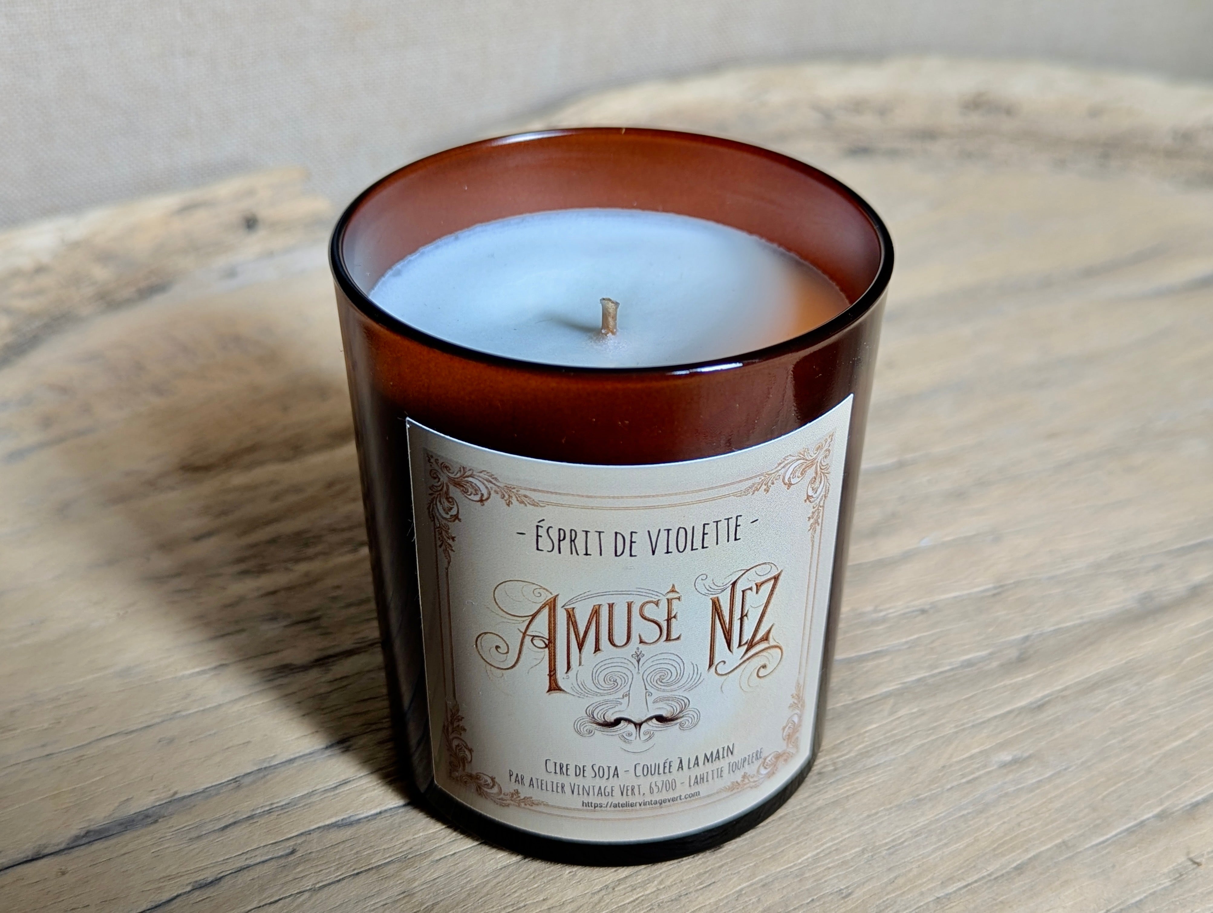 Bougie de soja Esprit de Violette | Collection Amusé Nez